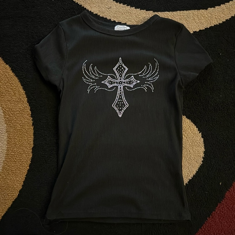 Black Y2K tee